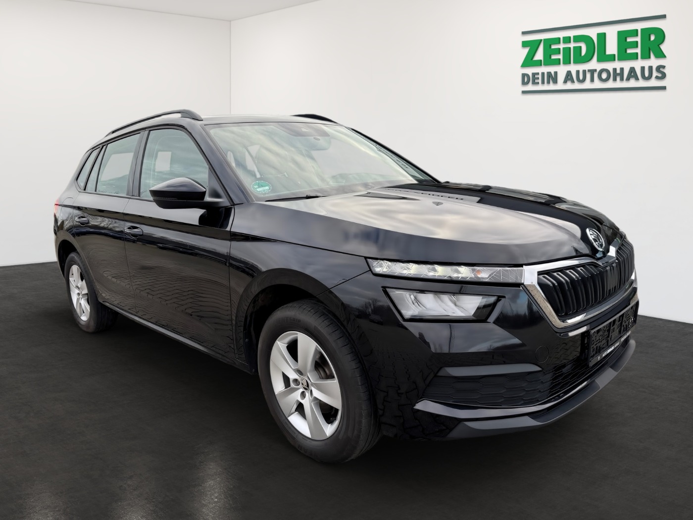 Škoda Kamiq 1.0 TSI Active LM LED PDC SHZ SpurH Bild 2