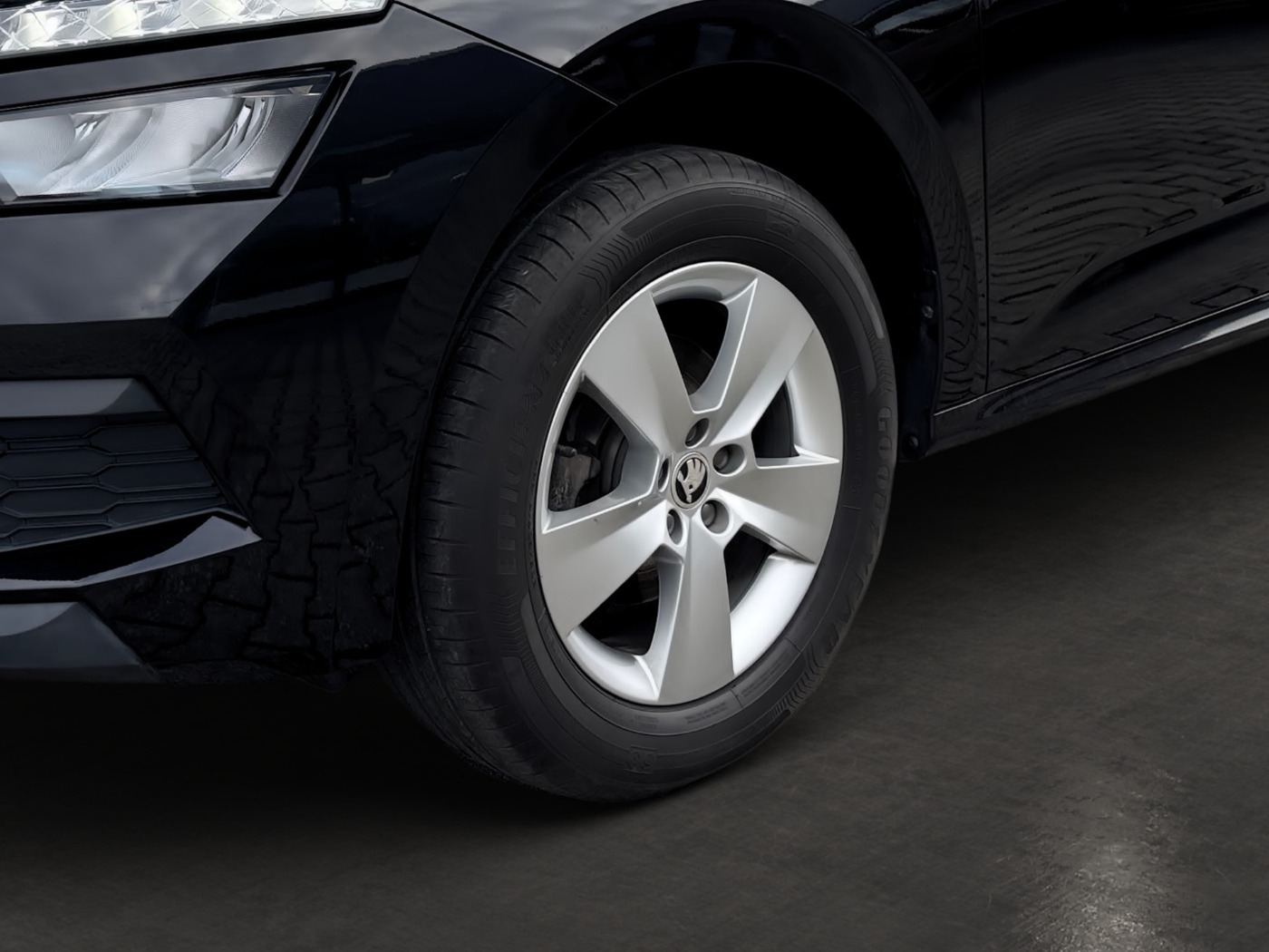 Škoda Kamiq 1.0 TSI Active LM LED PDC SHZ SpurH Bild 6