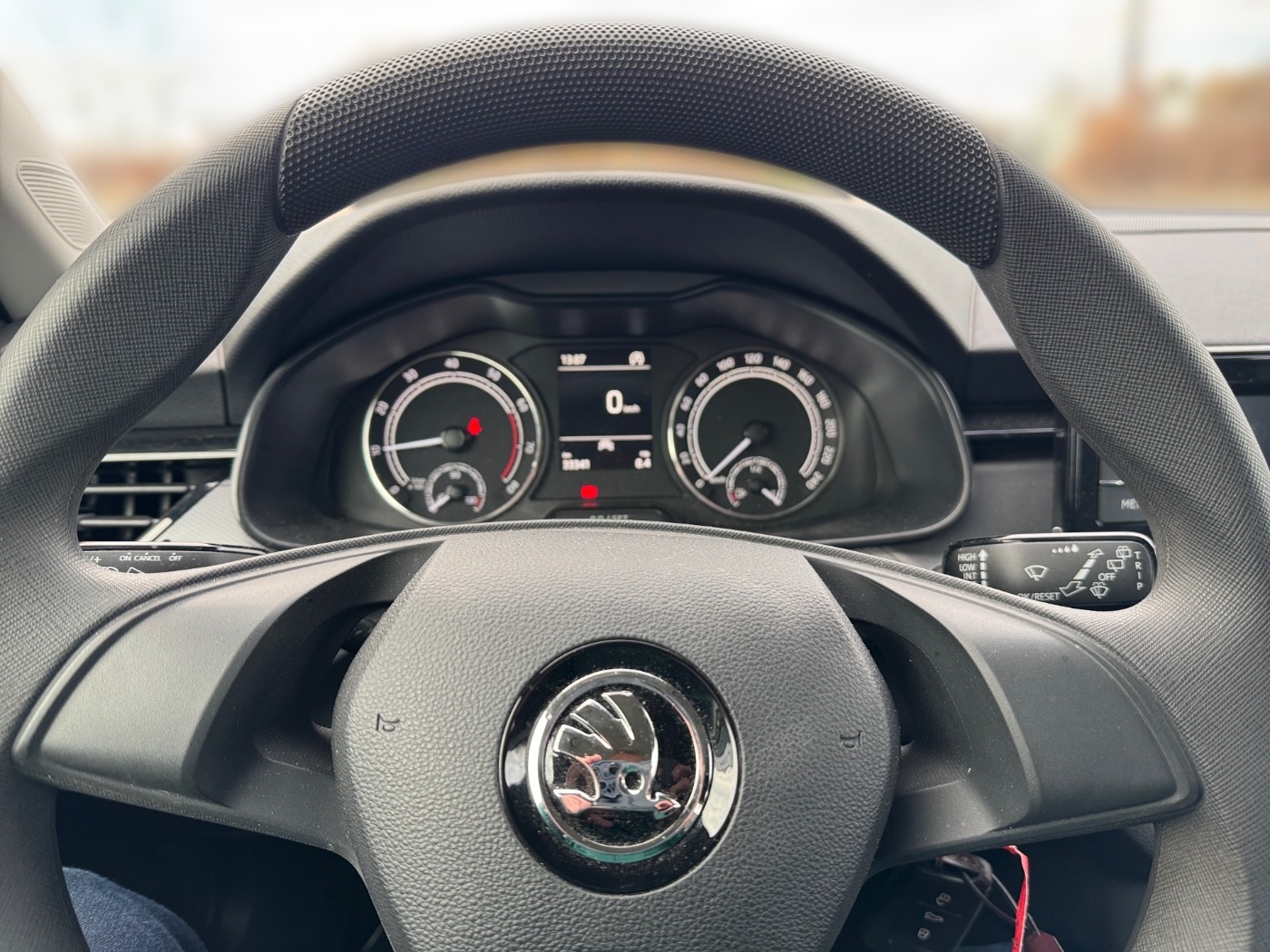 Škoda Kamiq 1.0 TSI Active LM LED PDC SHZ SpurH Bild 8