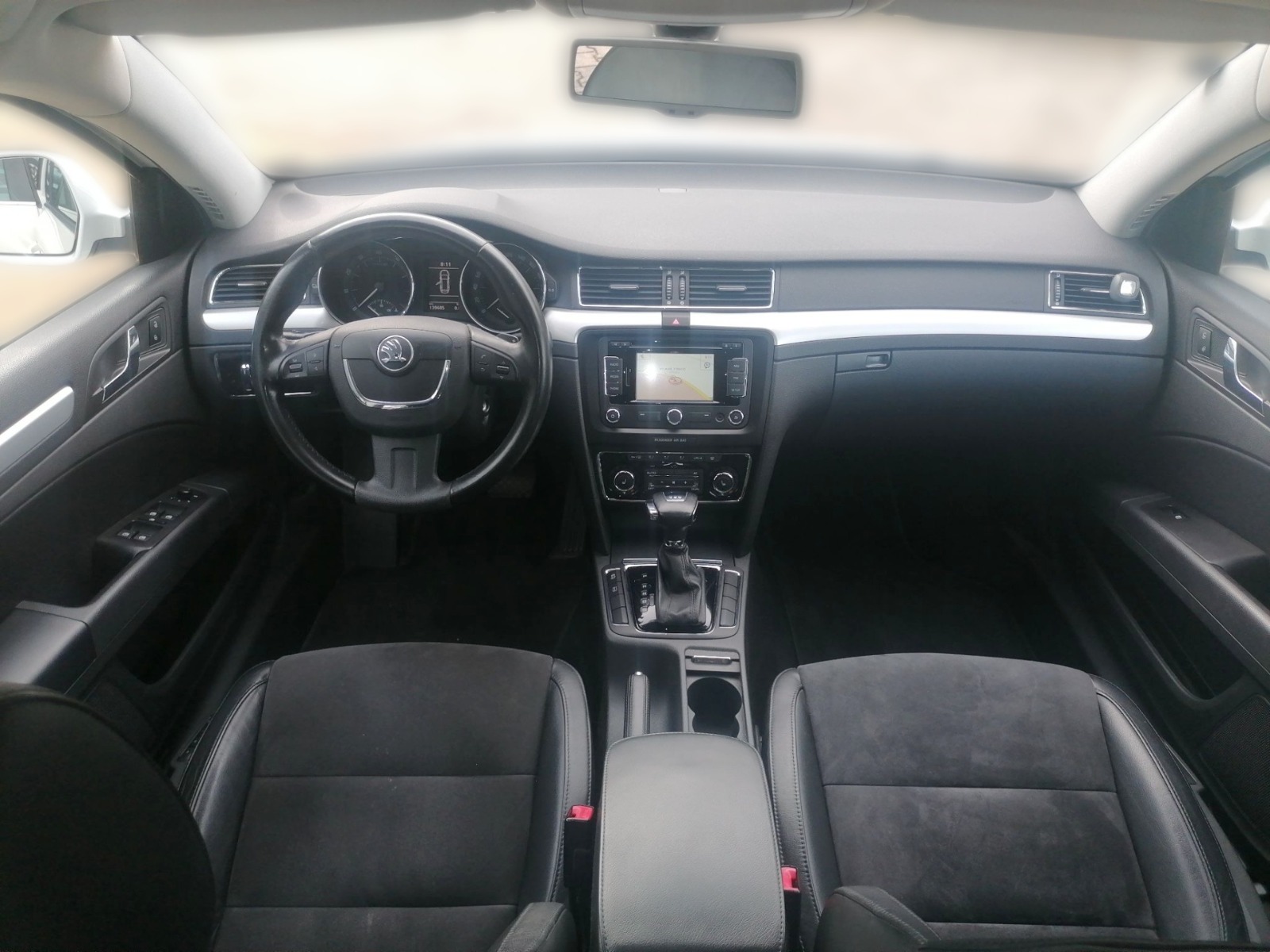 SKODA Superb II Combi 2.0 TSI DSG Elegance NAVI XENON Bild 11