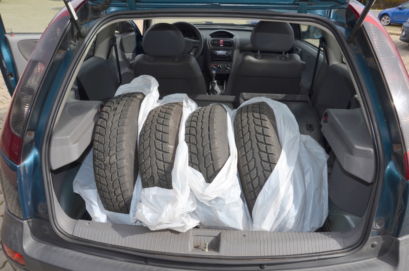 Opel Corsa C 1.0 3-Türer EXPORT ALU el.FH Schiebedach Bild 8