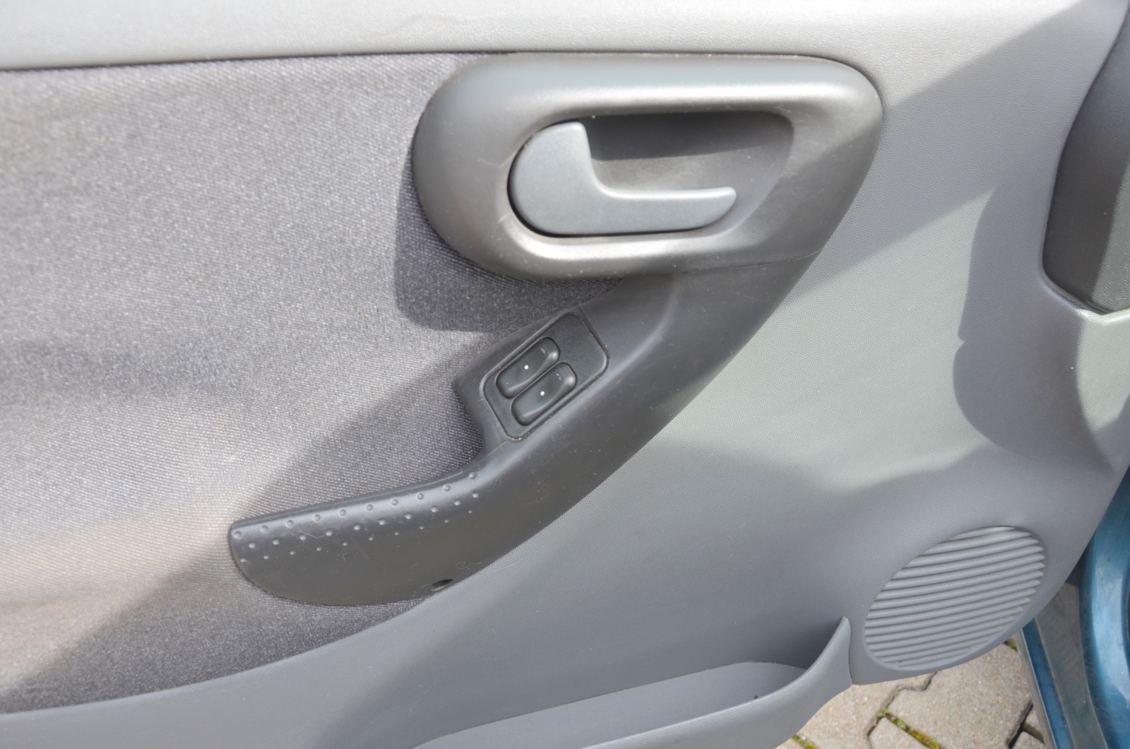 Opel Corsa C 1.0 3-Türer EXPORT ALU el.FH Schiebedach Bild 9