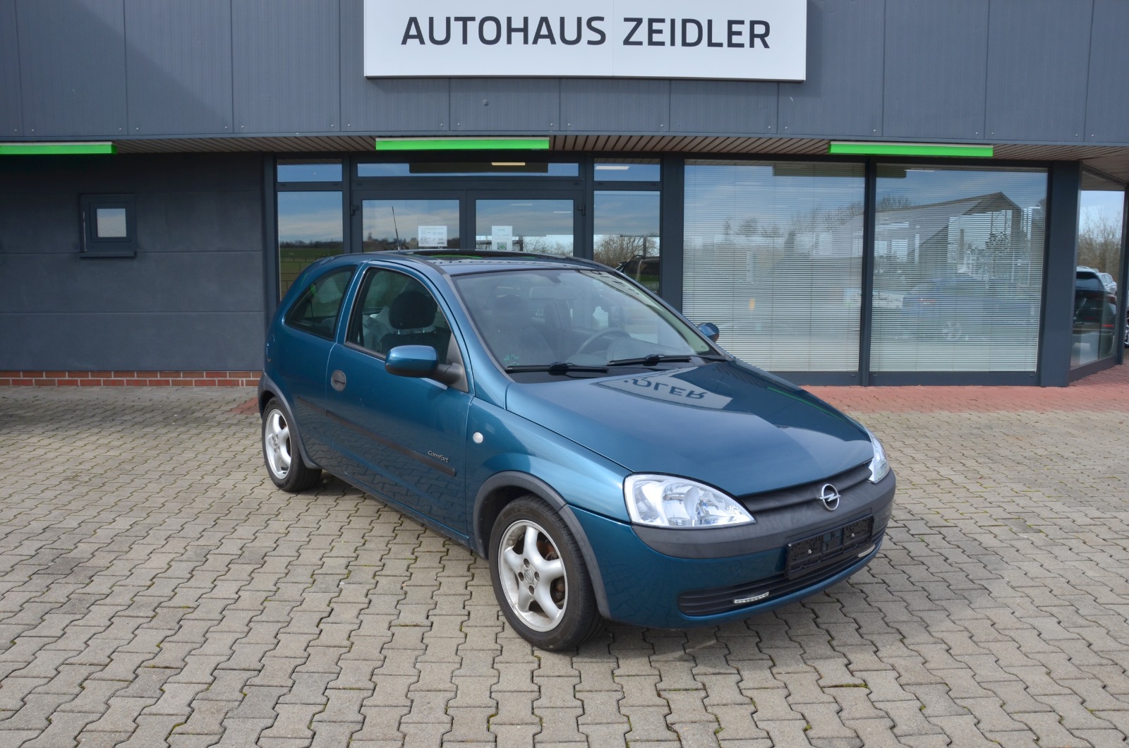 Opel Corsa C 1.0 3-Türer EXPORT ALU el.FH Schiebedach Bild 2