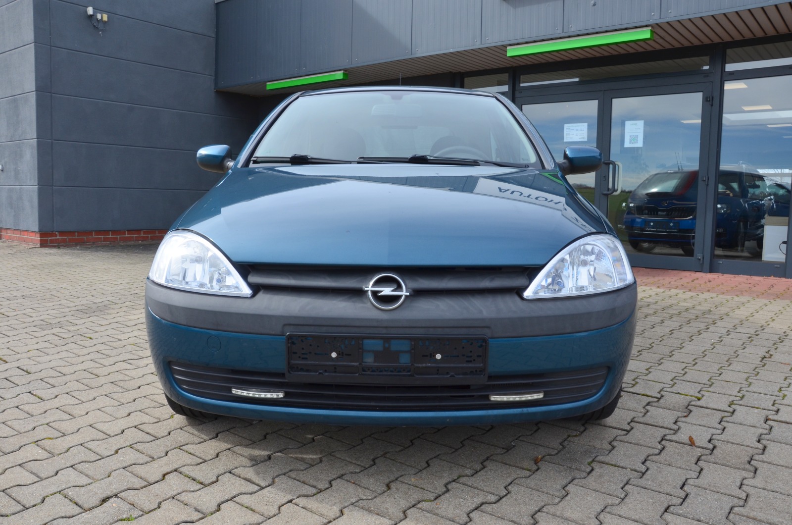 Opel Corsa C 1.0 3-Türer EXPORT ALU el.FH Schiebedach Bild 3