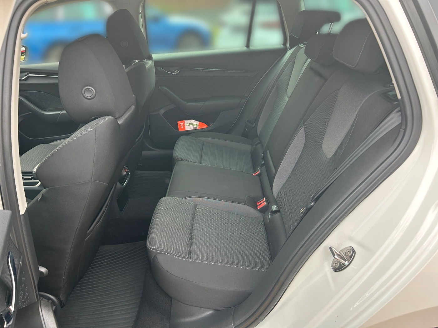 Škoda Octavia IV Combi 1.5 TSI Ambition LED Navi ACC Bild 11