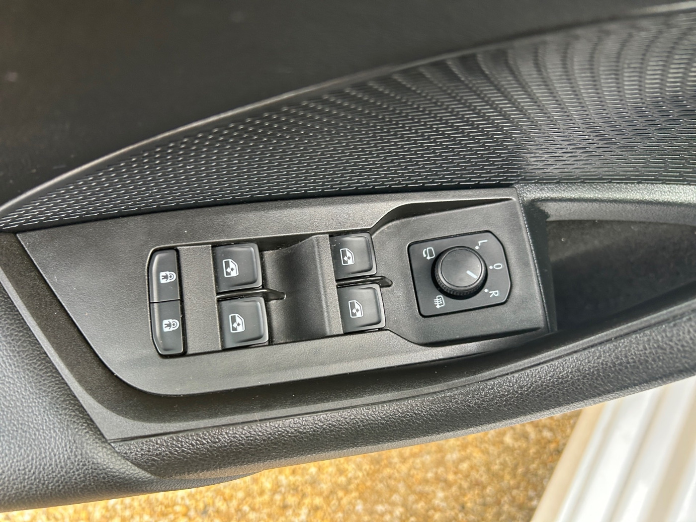 Škoda Octavia IV Combi 1.5 TSI Ambition LED Navi ACC Bild 13