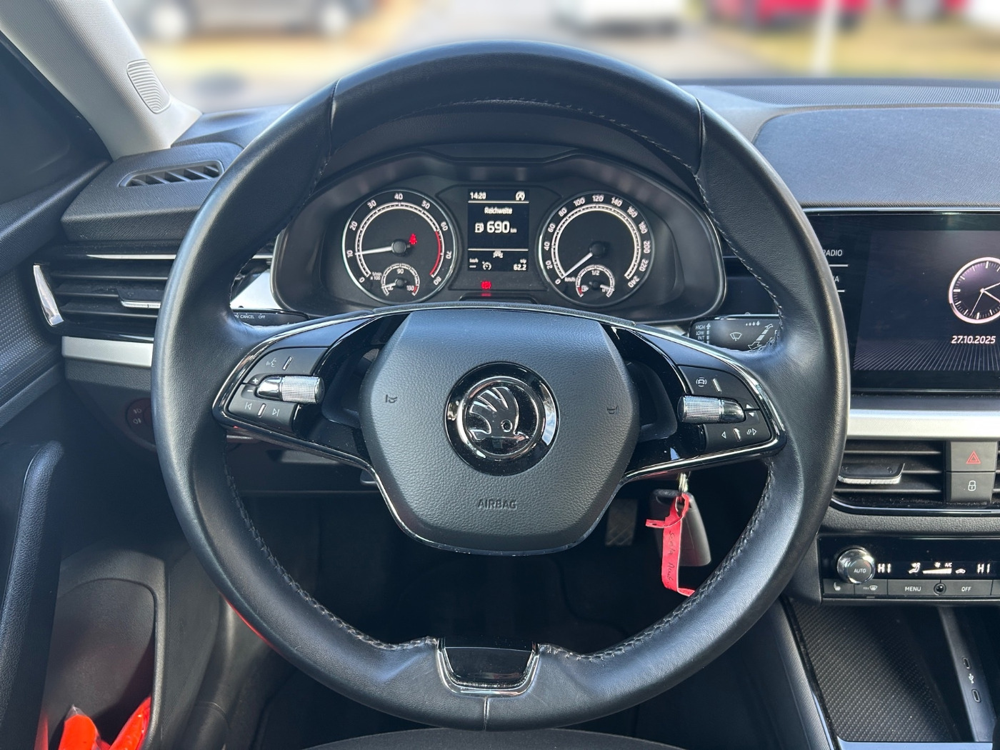 Škoda Scala 1.0 TSI Drive 125 LED SmartLink PDC Bild 8