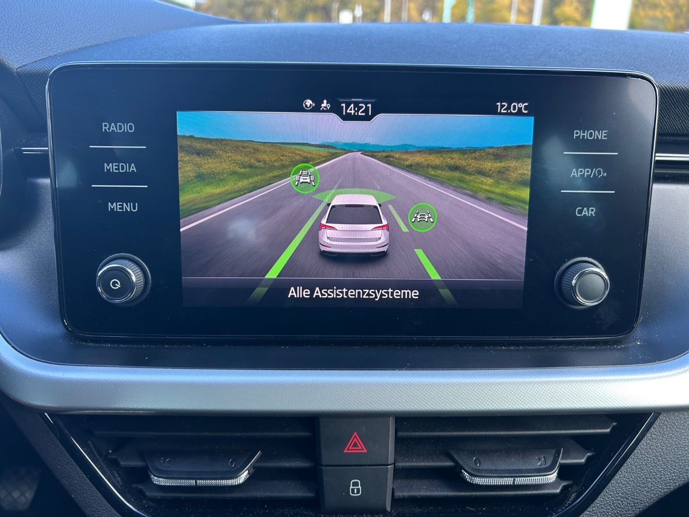 Škoda Scala 1.0 TSI Drive 125 LED SmartLink PDC Bild 13