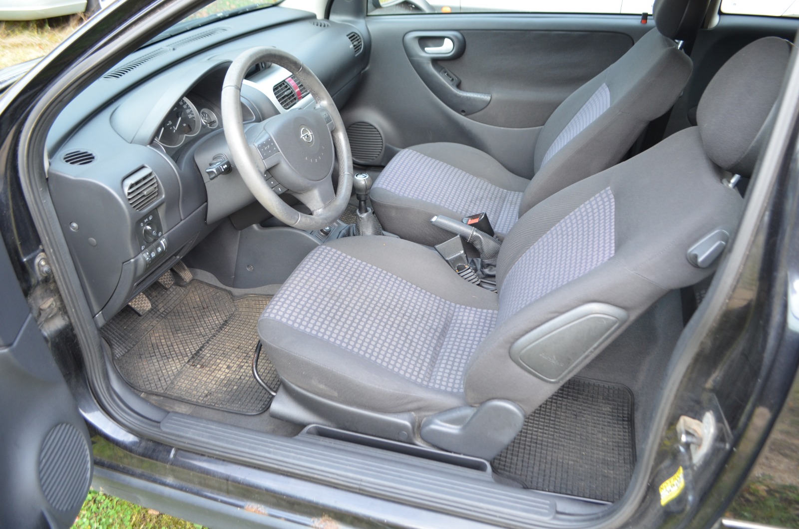 Opel Corsa C 1.0 Edition 3-Türer EXPORT ALU el.FH ZV Bild 9