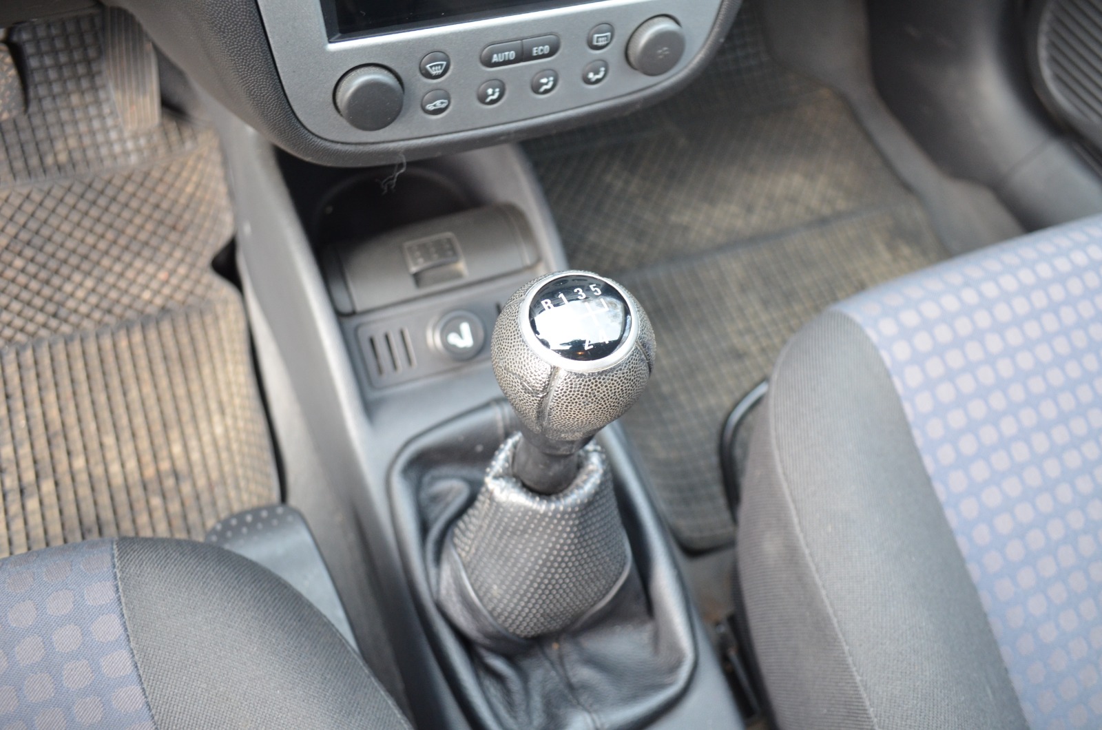 Opel Corsa C 1.0 Edition 3-Türer EXPORT ALU el.FH ZV Bild 12