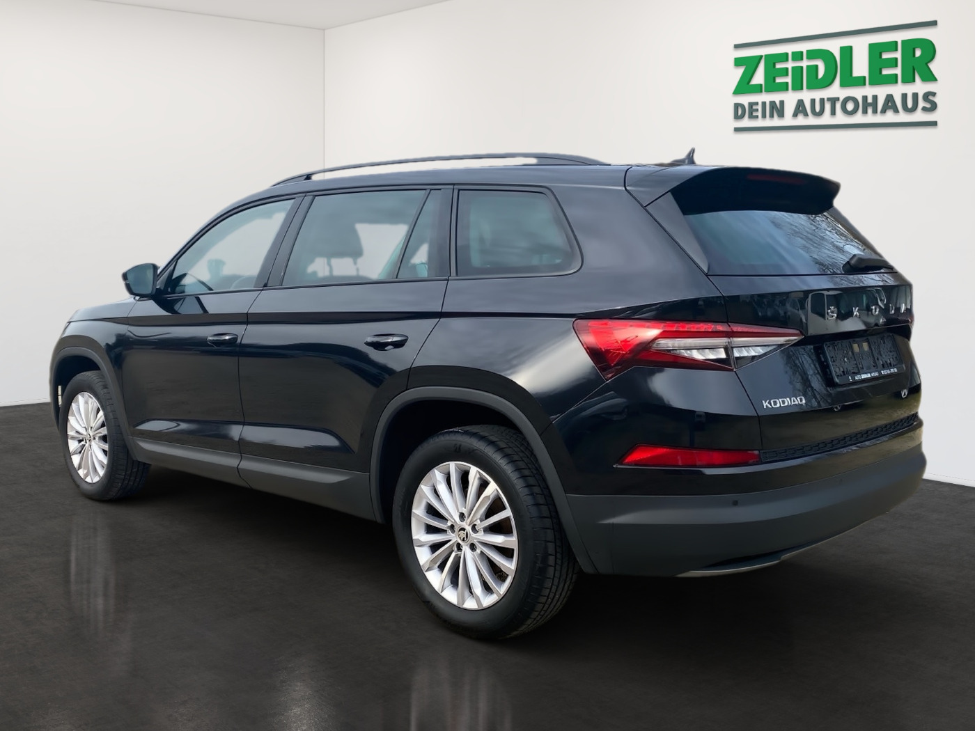 SKODA Kodiaq 2.0 TDI DSG Ambition ACC LED NAVI RFK SHZ Bild 4