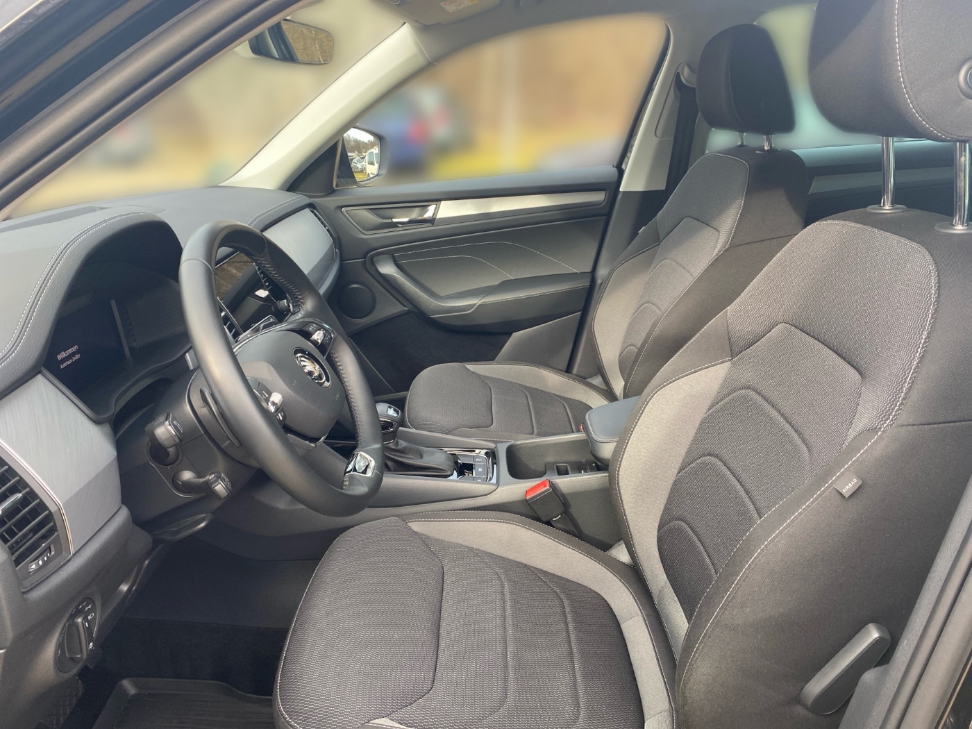 SKODA Kodiaq 2.0 TDI DSG Ambition ACC LED NAVI RFK SHZ Bild 7