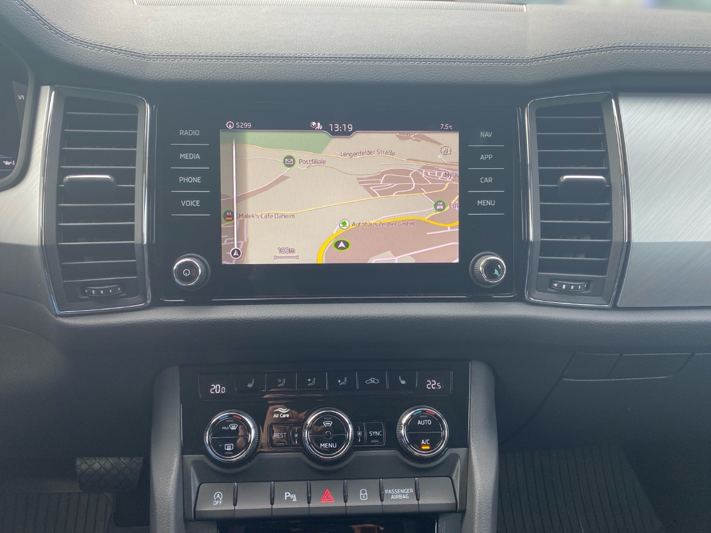 SKODA Kodiaq 2.0 TDI DSG Ambition ACC LED NAVI RFK SHZ Bild 9