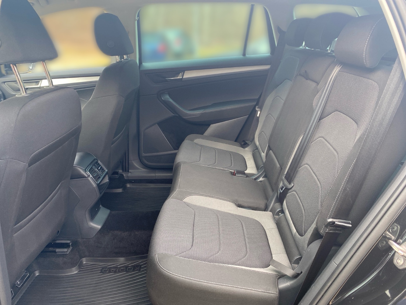 SKODA Kodiaq 2.0 TDI DSG Ambition ACC LED NAVI RFK SHZ Bild 11