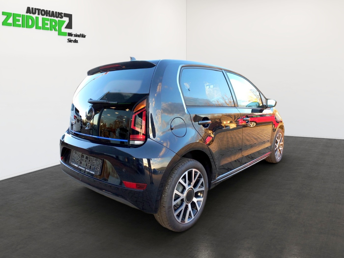 VW e-up! Style Plus 32,3 kWh ALU DAB KA PDC RFK SHZ Bild 3