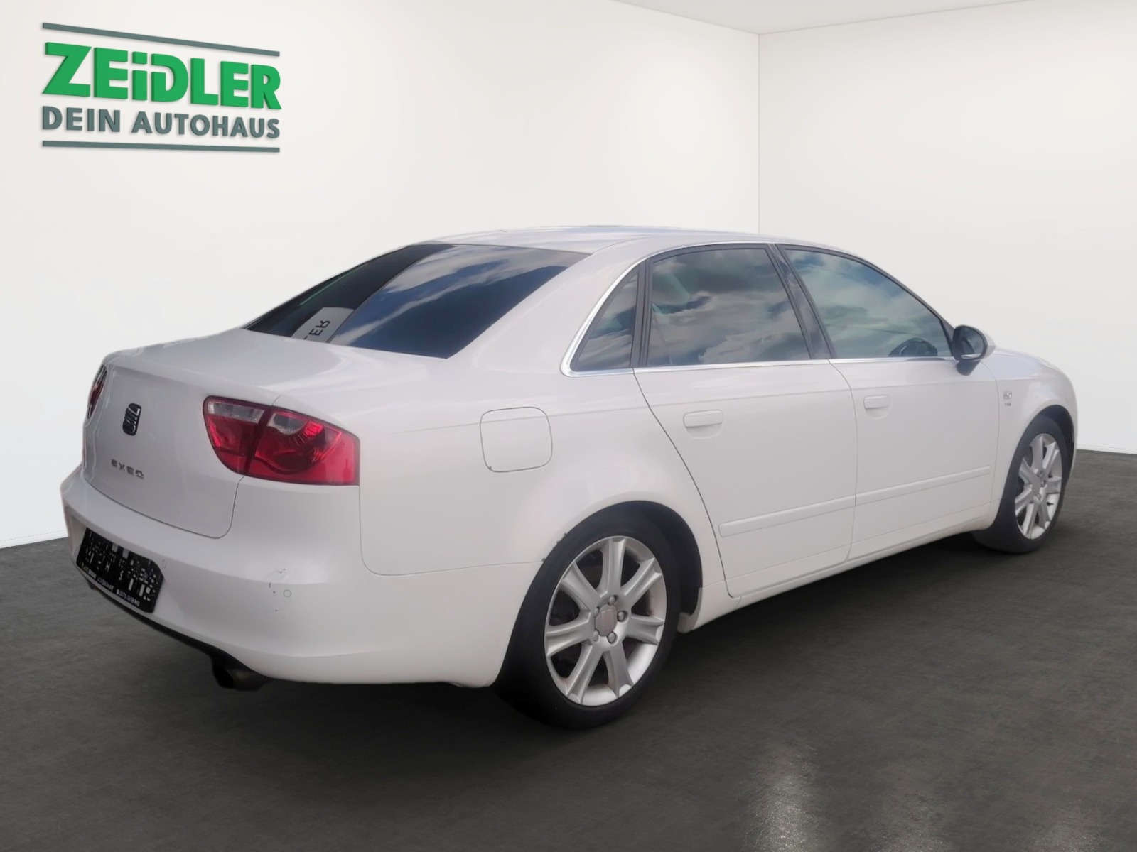 SEAT Exeo 2.0 TFSI Sport ALU LEDER TEMPOMAT XENON Bild 3