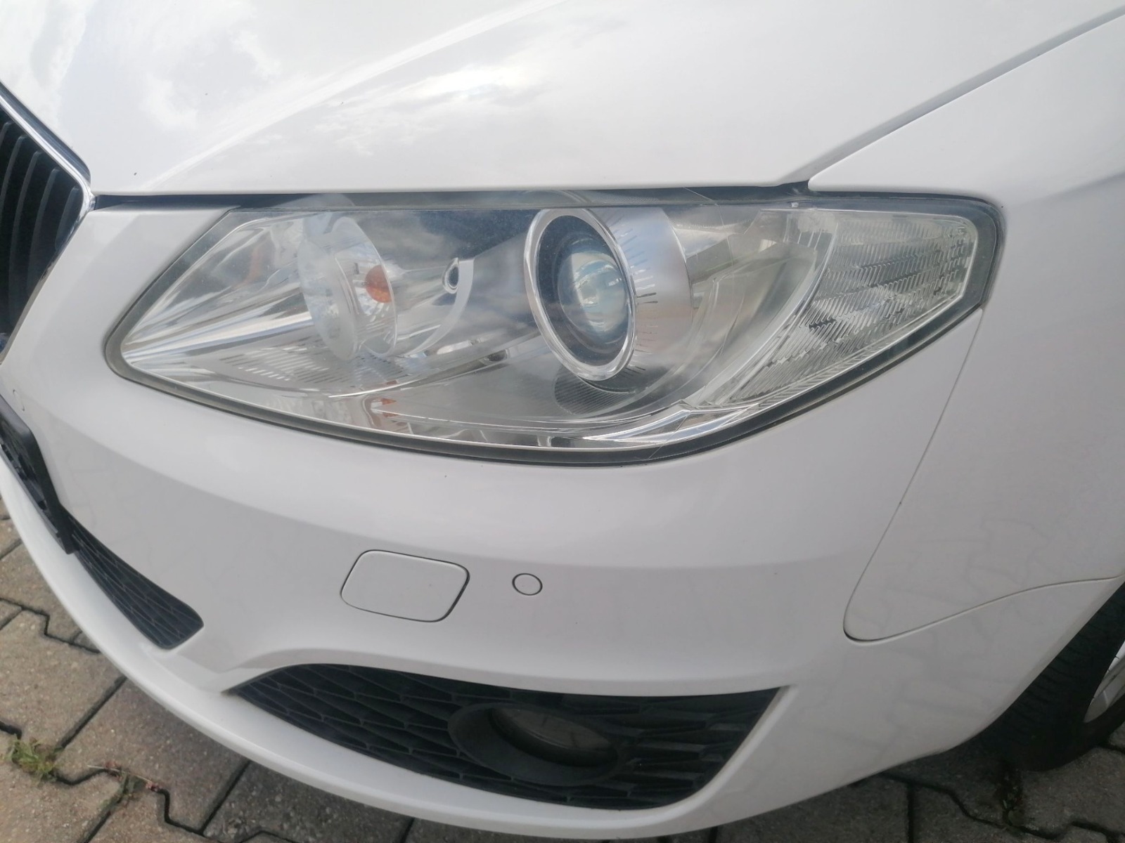 SEAT Exeo 2.0 TFSI Sport ALU LEDER TEMPOMAT XENON Bild 5