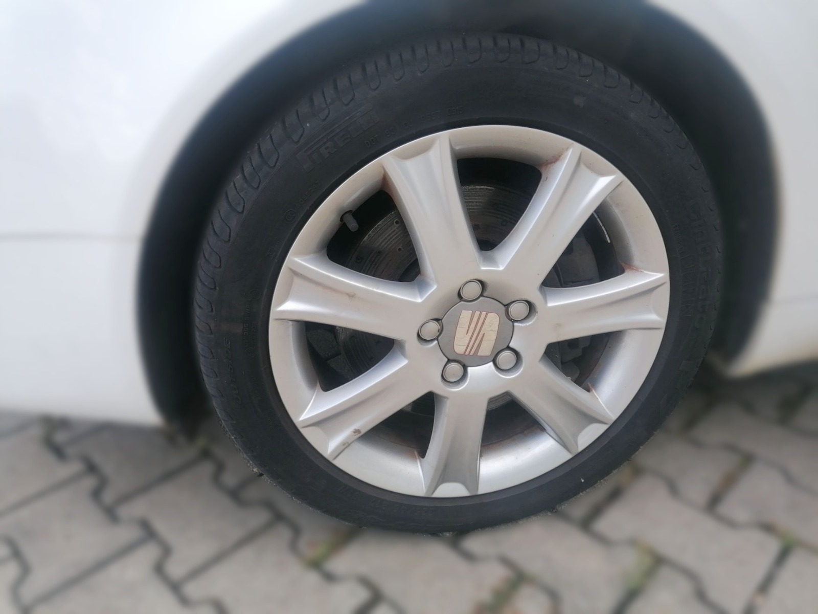 SEAT Exeo 2.0 TFSI Sport ALU LEDER TEMPOMAT XENON Bild 6