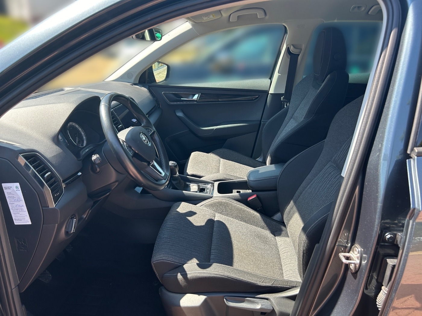 SKODA Karoq 1.5 TSI Style LED KA NAVI RFK STANDHEIZUNG Bild 7