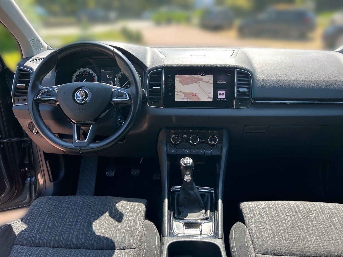 SKODA Karoq 1.5 TSI Style LED KA NAVI RFK STANDHEIZUNG Bild 10