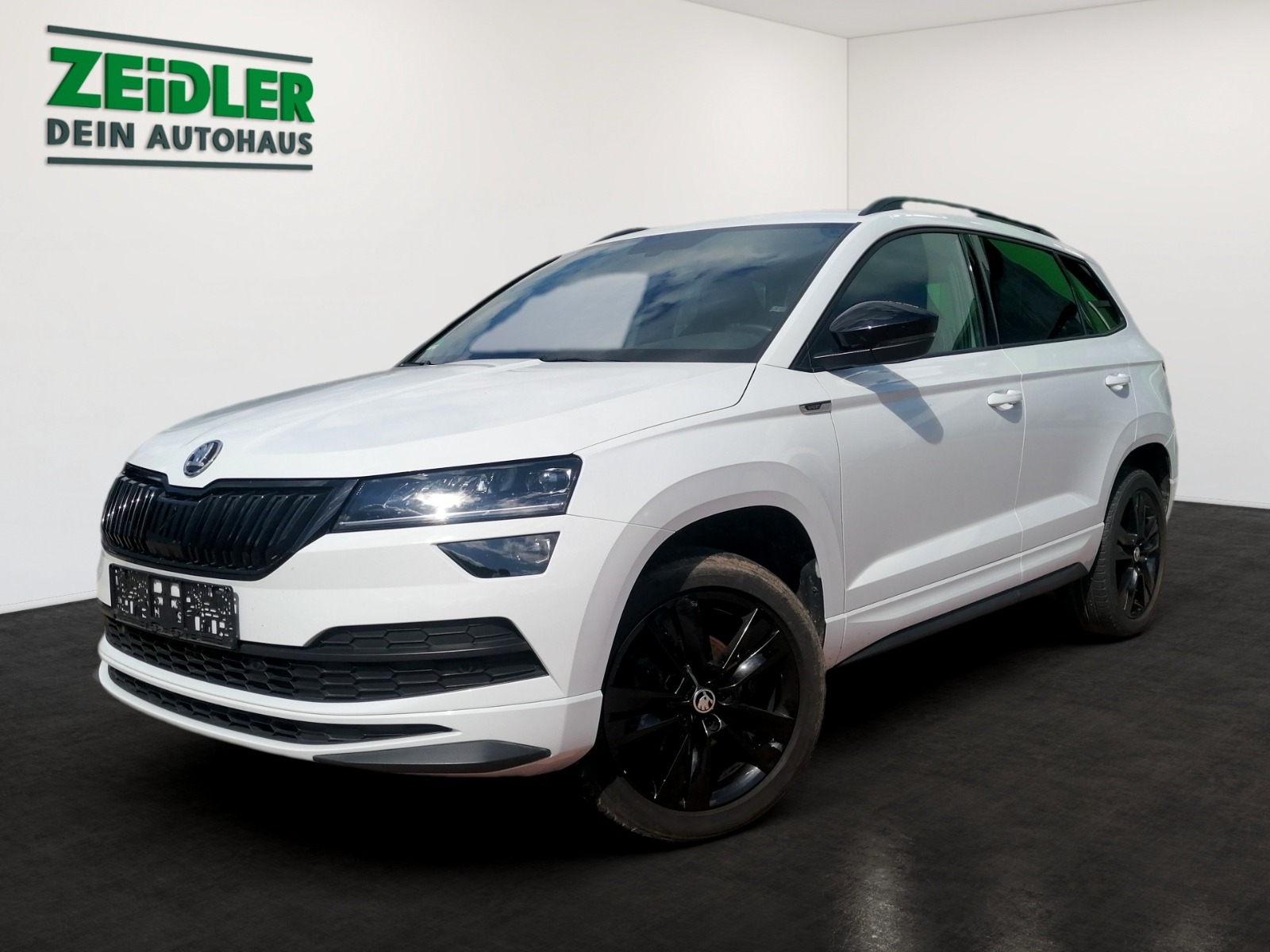 SKODA Karoq 1.5 TSI Sportline DAB KA KEY LED PDC 4xSHZ