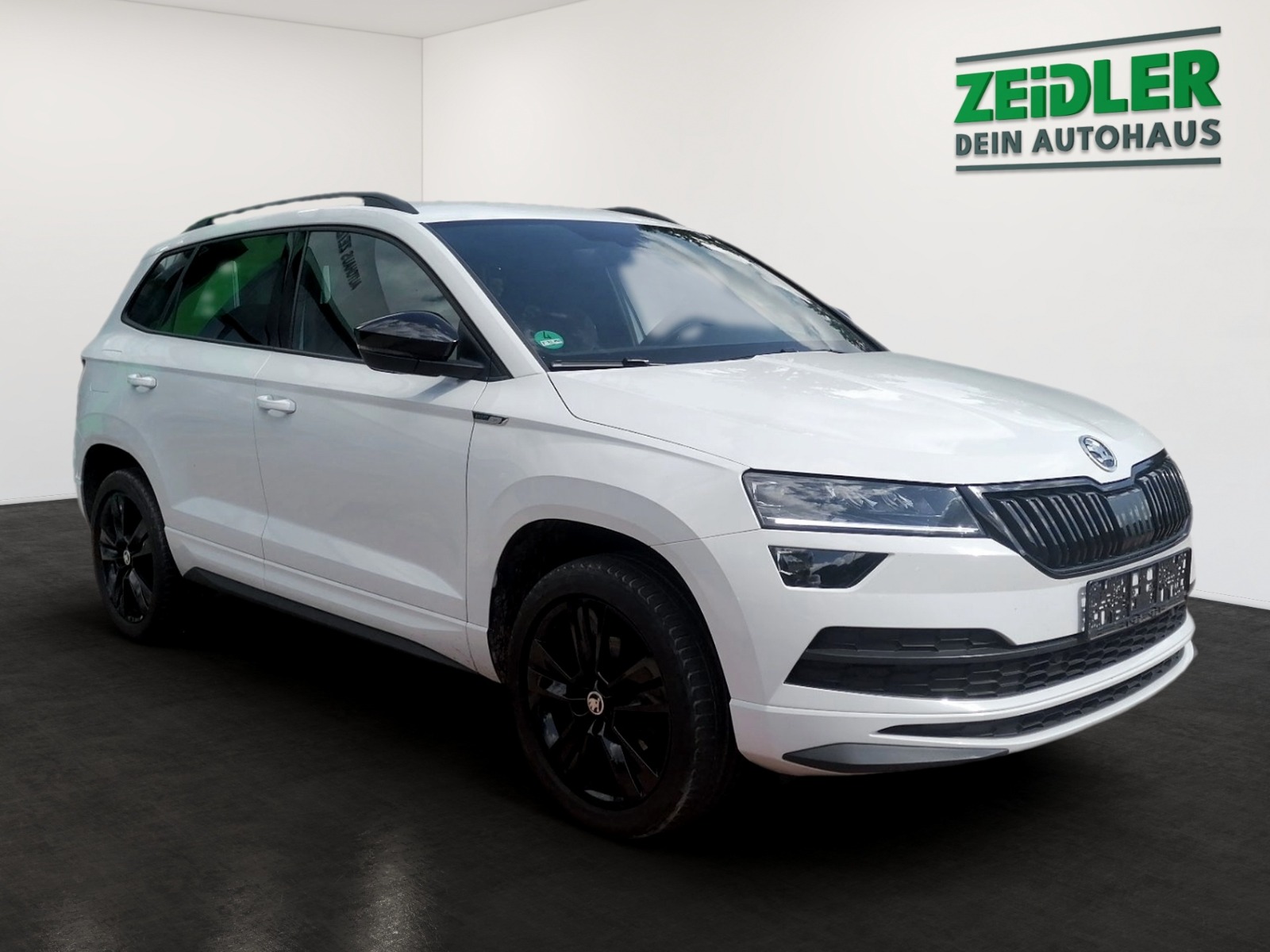 SKODA Karoq 1.5 TSI Sportline DAB KA KEY LED PDC 4xSHZ Bild 4