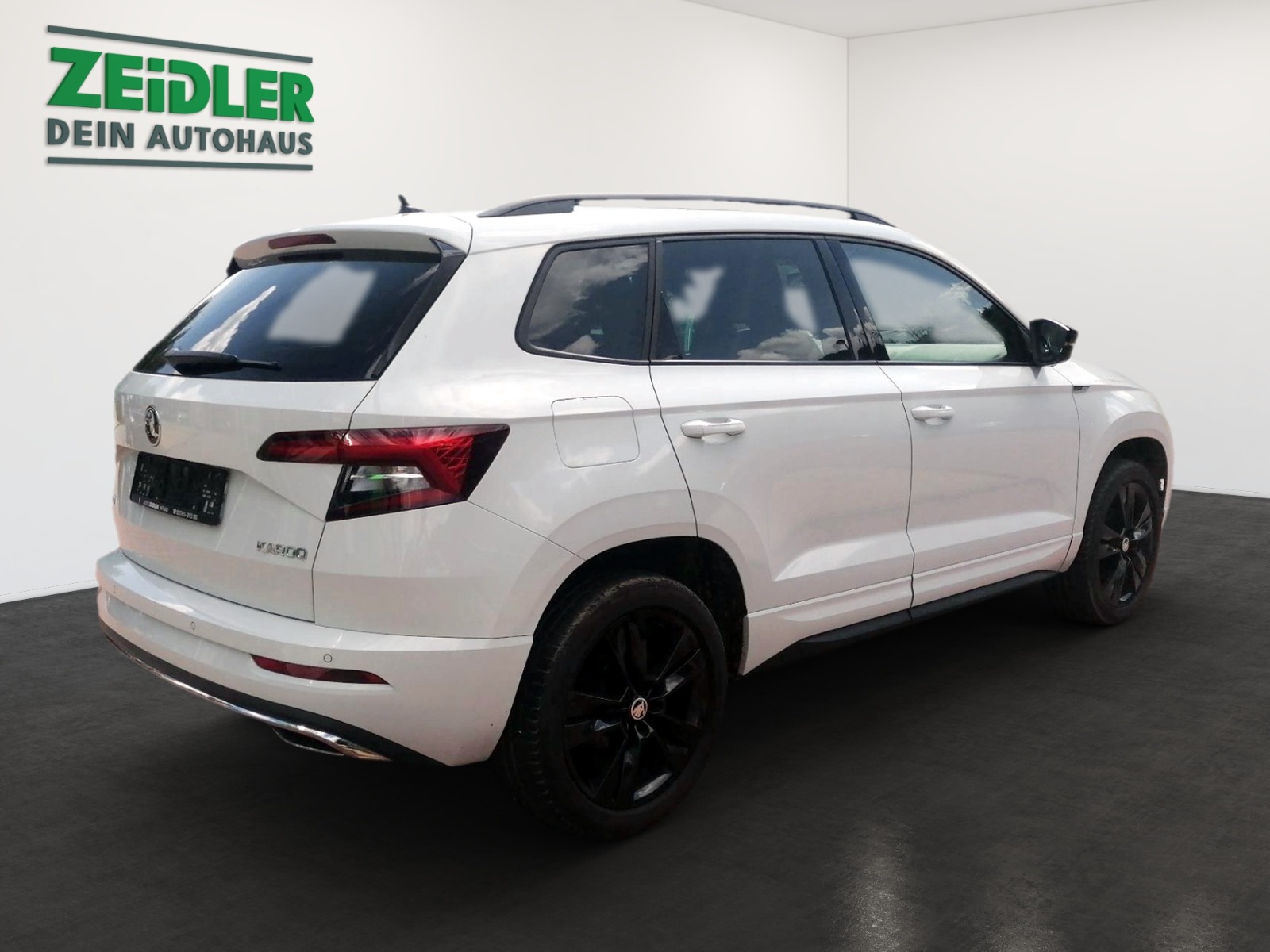SKODA Karoq 1.5 TSI Sportline DAB KA KEY LED PDC 4xSHZ Bild 3