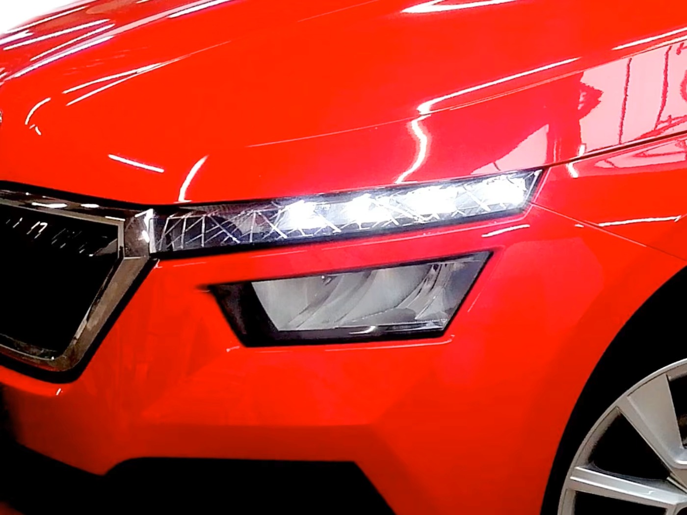 Skoda Kamiq 1.0 TSI Style ALU KA LED NAVI SHZ TOUCH VC Bild 5