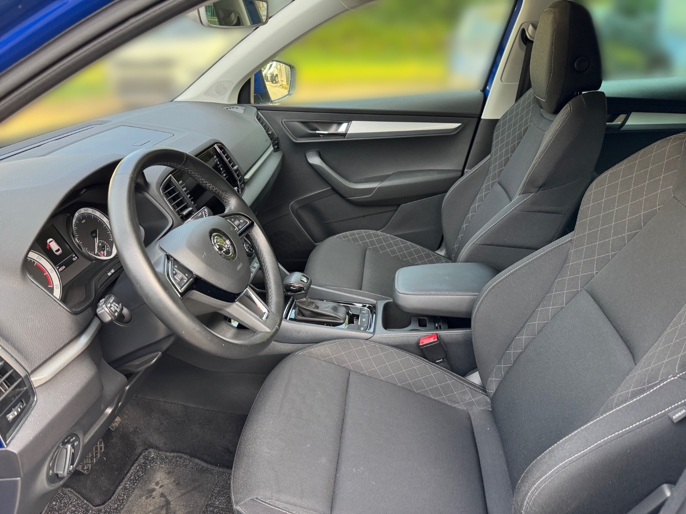 Škoda Karoq 1.5 TSI DSG Ambition DAB LHZ NAVI PDC SHZ Bild 7