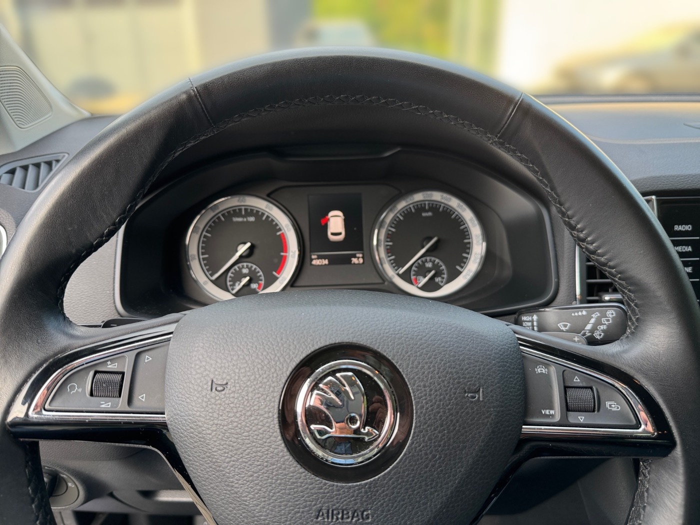 Škoda Karoq 1.5 TSI DSG Ambition DAB LHZ NAVI PDC SHZ Bild 8