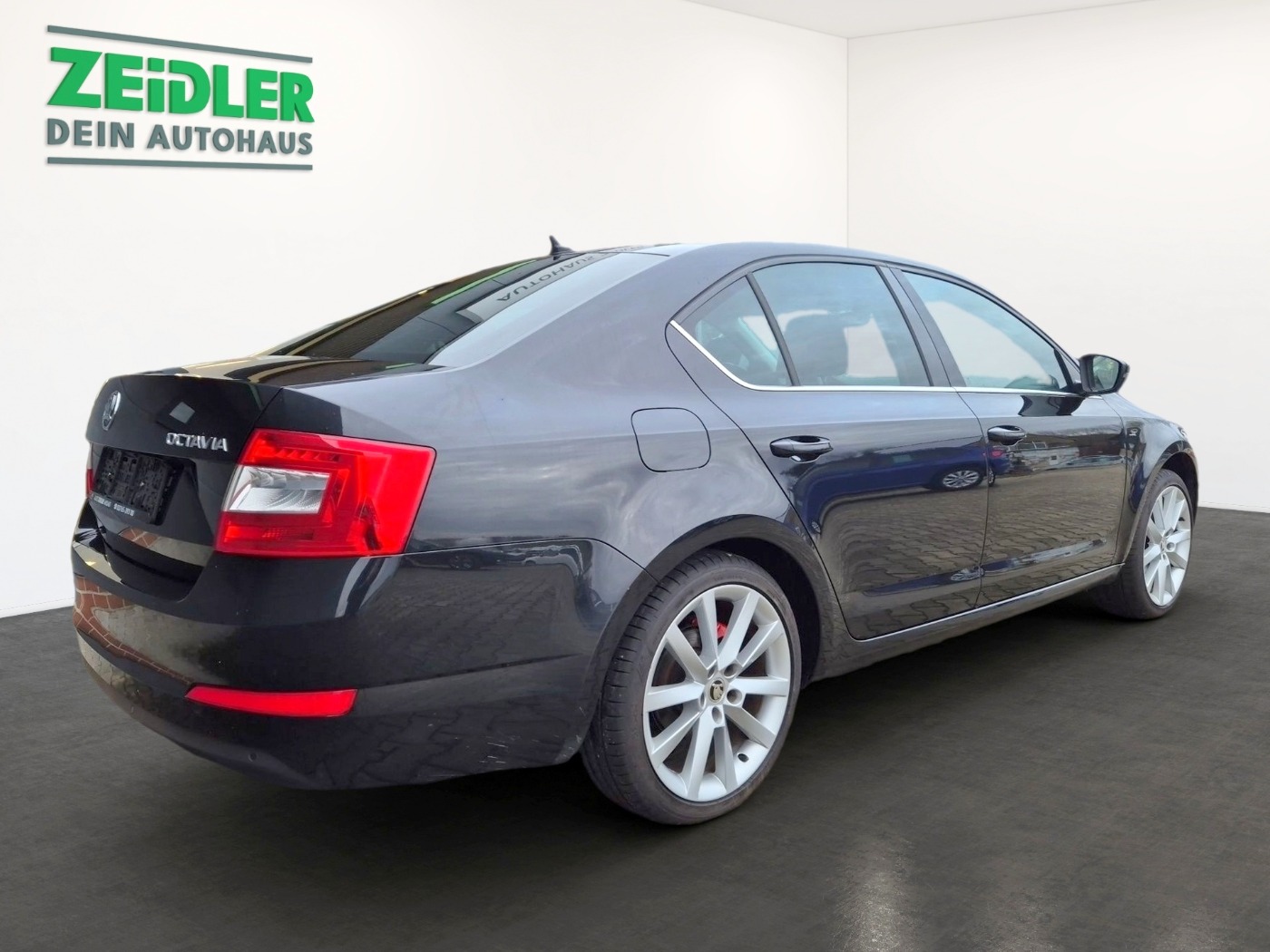 Skoda Octavia III Limo.1.0 TSI Style NAVI SHZ XENON Bild 3
