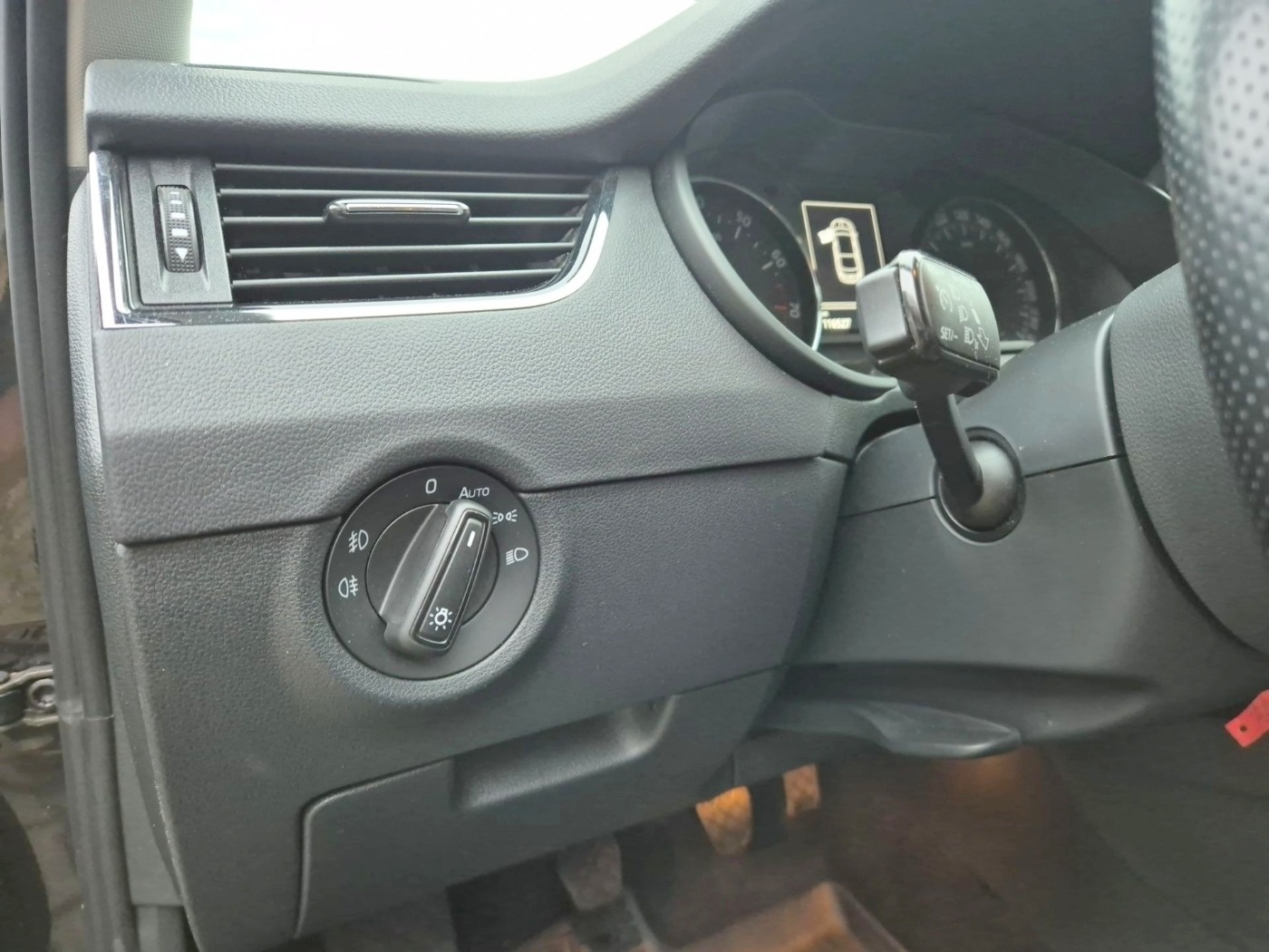 Skoda Octavia III Limo.1.0 TSI Style NAVI SHZ XENON Bild 11