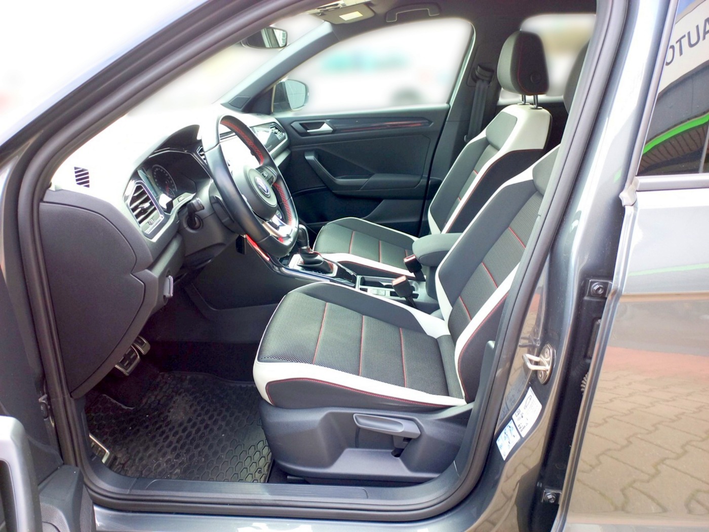 VW T-Roc 1.5 TSI DSG Sport ACC KA LED NAV SHZ TOUCH Bild 7