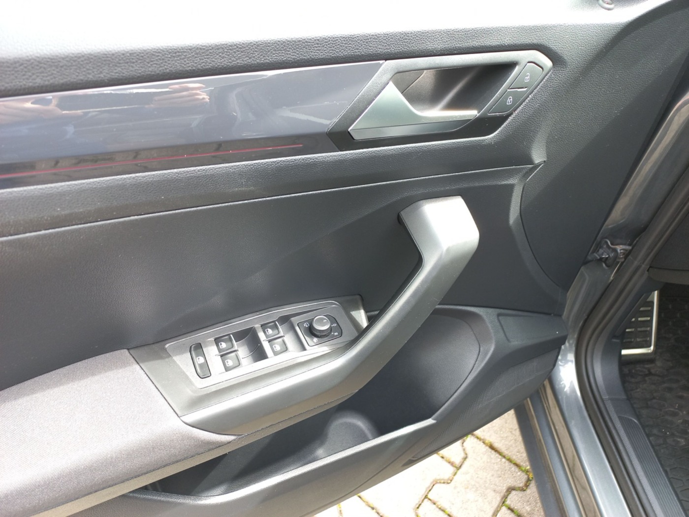 VW T-Roc 1.5 TSI DSG Sport ACC KA LED NAV SHZ TOUCH Bild 11
