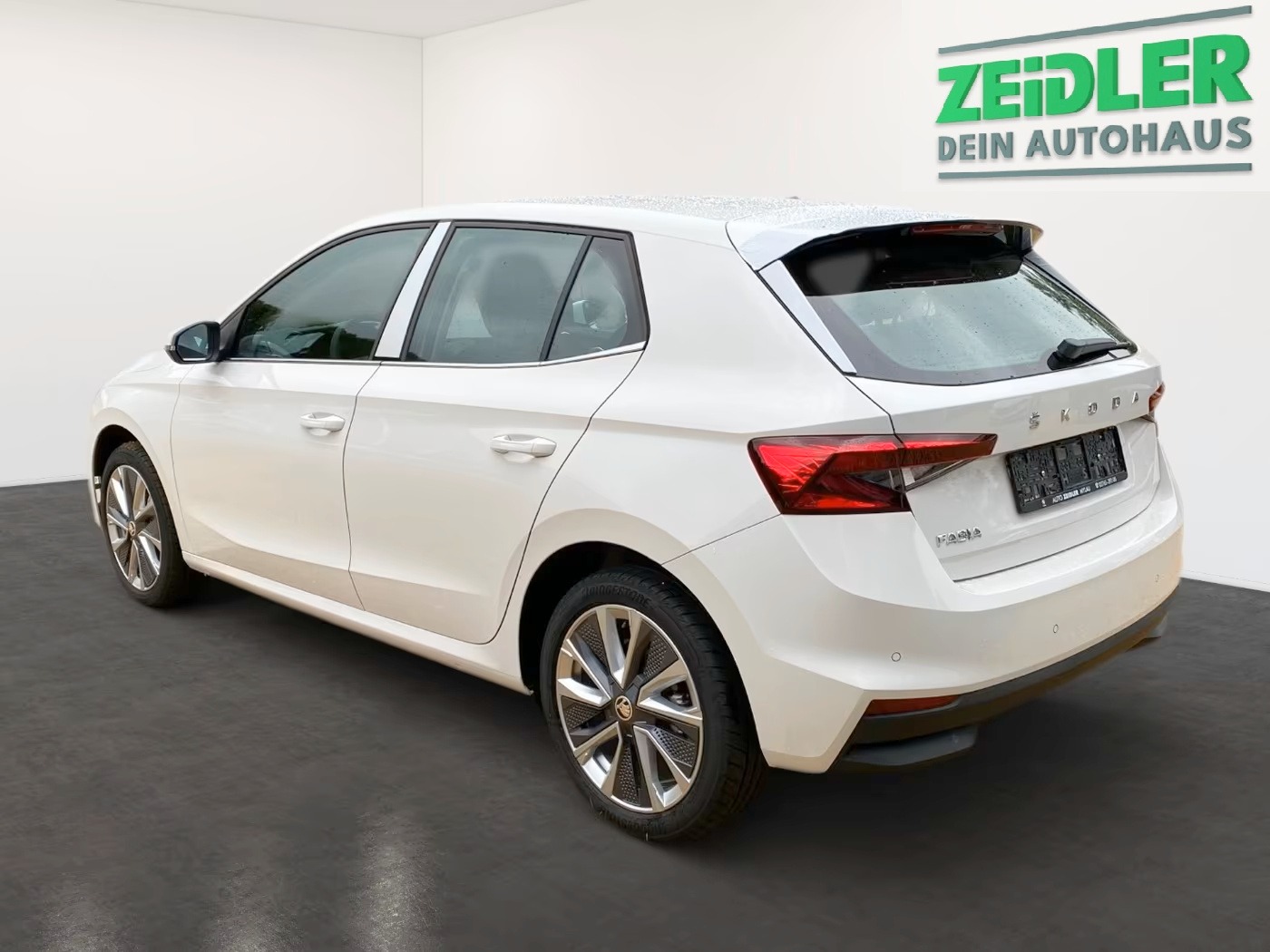 Skoda Fabia IV 1.0 TSI Style ACC DAB LED PDC RFK SHZ Bild 4
