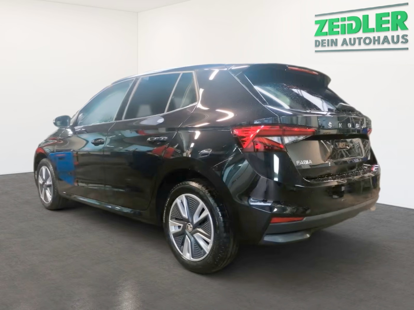 Skoda Fabia IV 1.5 TSI DSG Style KA LED PDC RFK SHZ VC Bild 4