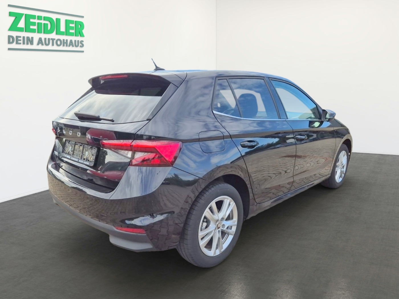 Škoda Fabia IV 1.5 TSI DSG Style KA LED PDC RFK SHZ VC Bild 3