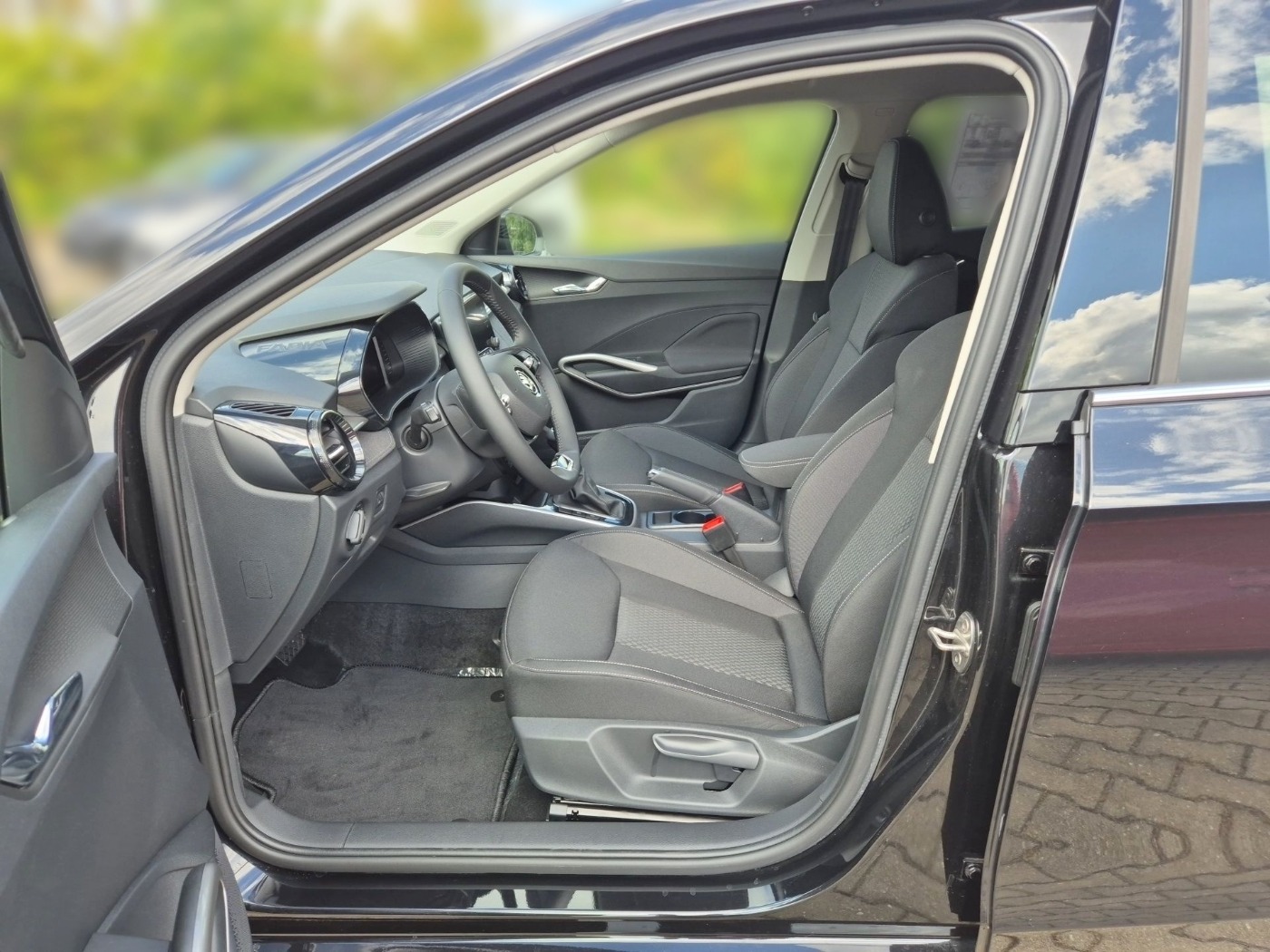 Škoda Fabia IV 1.5 TSI DSG Style KA LED PDC RFK SHZ VC Bild 9