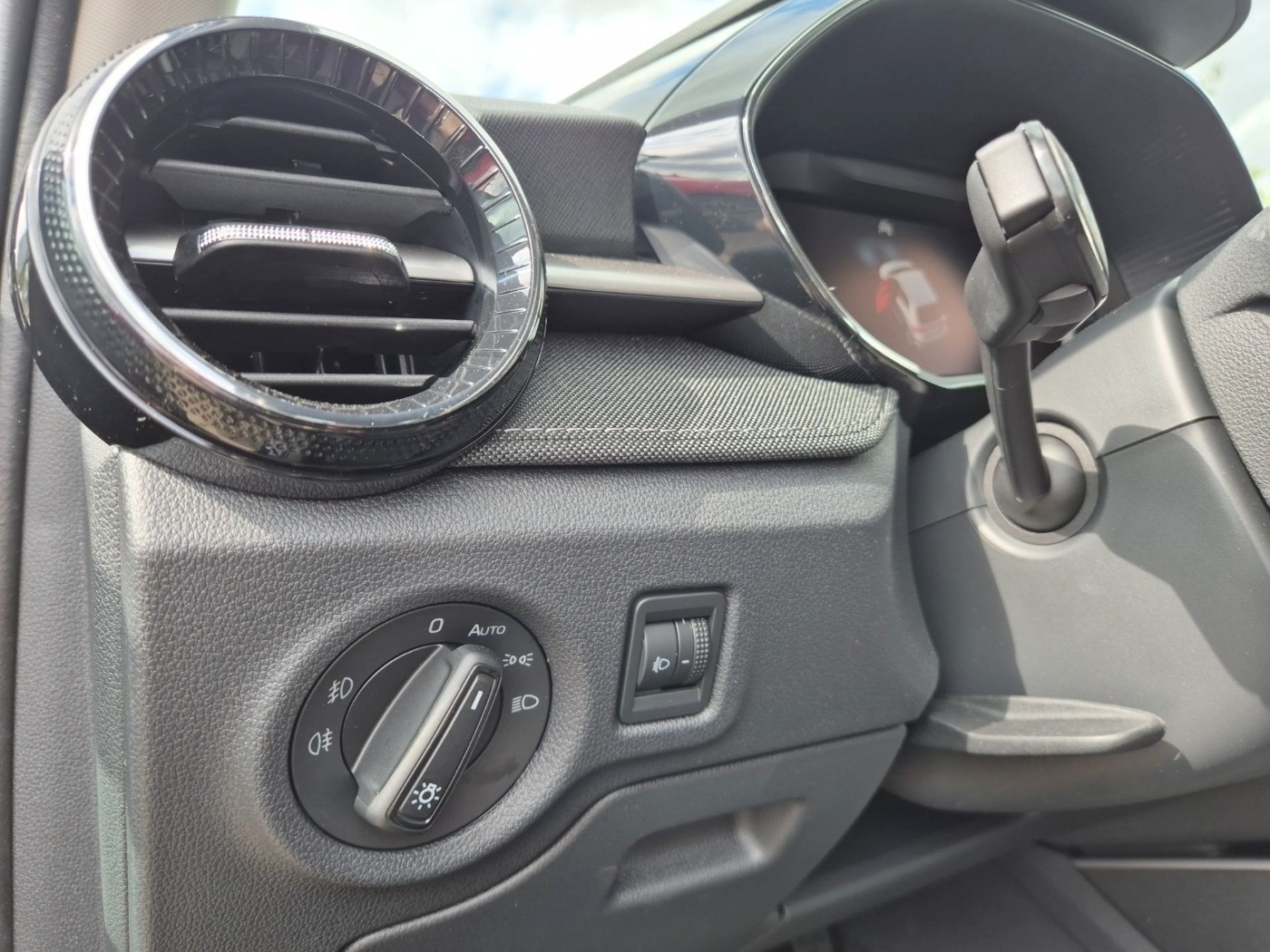 Škoda Fabia IV 1.5 TSI DSG Style KA LED PDC RFK SHZ VC Bild 8