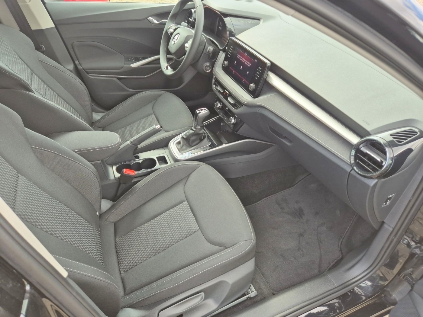Škoda Fabia IV 1.5 TSI DSG Style KA LED PDC RFK SHZ VC Bild 16