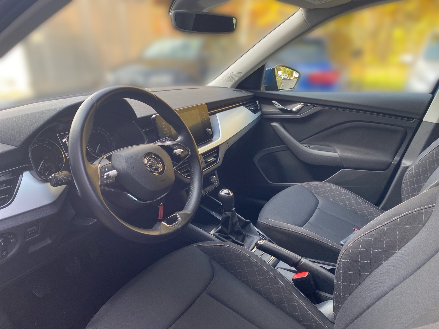 SKODA Kamiq 1.5 TSI Drive 125 DAB KA LED PDC SHZ TOUCH Bild 7