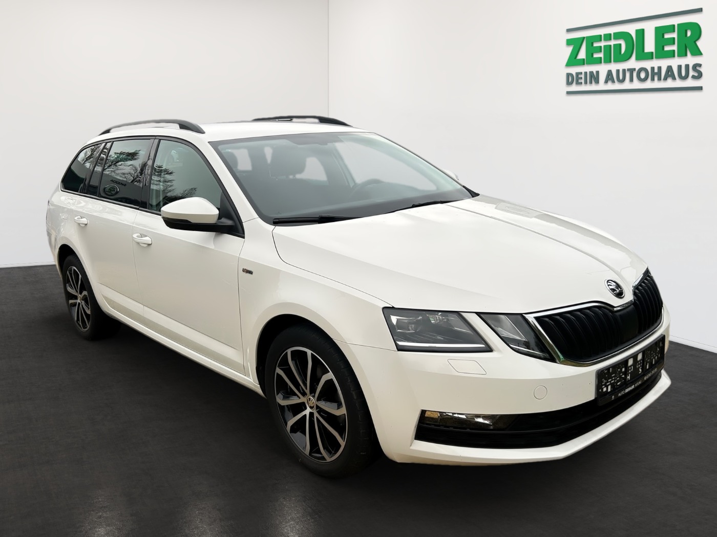 SKODA Octavia Combi 1.5 TSI ACT Soleil ACC KA LED NAVI Bild 2