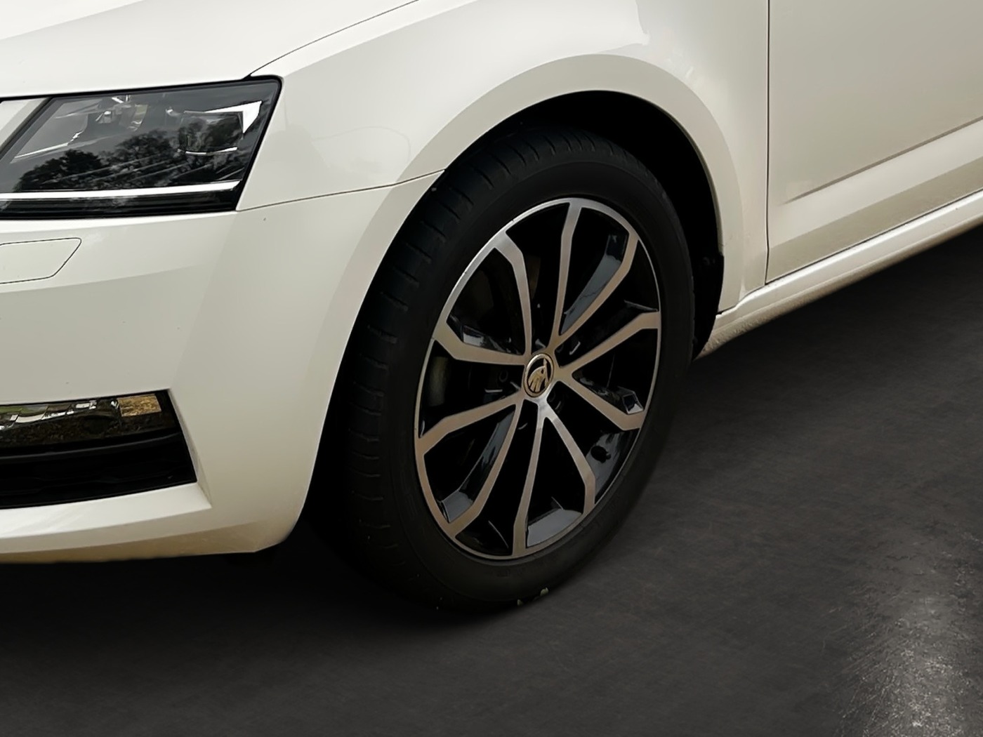 SKODA Octavia Combi 1.5 TSI ACT Soleil ACC KA LED NAVI Bild 6