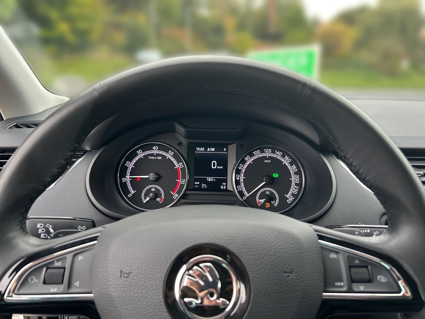 SKODA Octavia Combi 1.5 TSI ACT Soleil ACC KA LED NAVI Bild 8