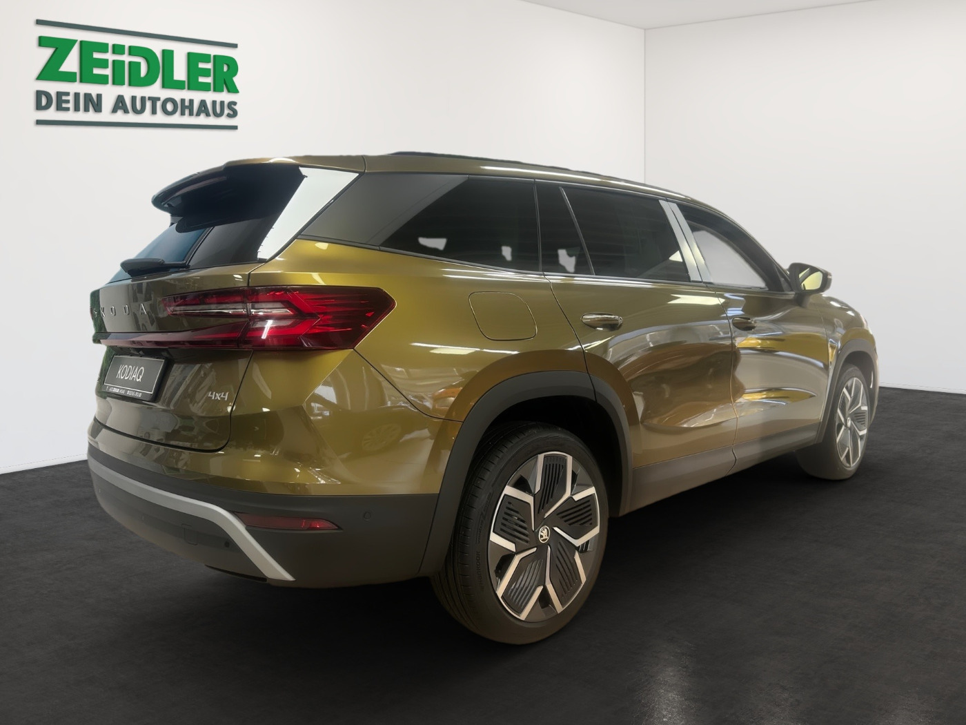 Skoda Kodiaq 2.0 TDI 4x4 Selection ACC AHK SHZ MATRIX Bild 2