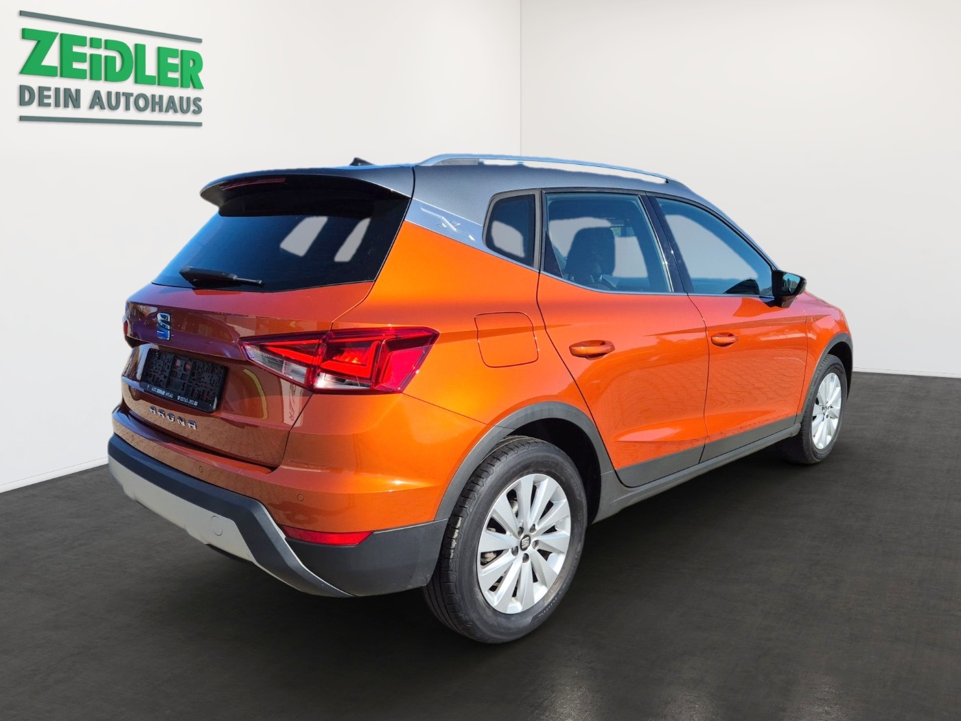 SEAT Arona 1.0 TSI Xcellence LED KEY NAVI SHZ TOUCH Bild 3