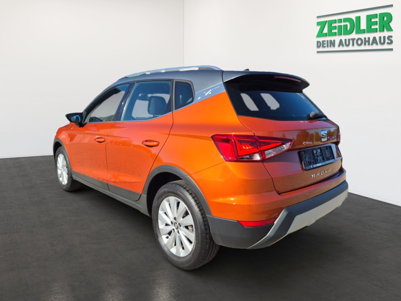 SEAT Arona 1.0 TSI Xcellence LED KEY NAVI SHZ TOUCH Bild 4