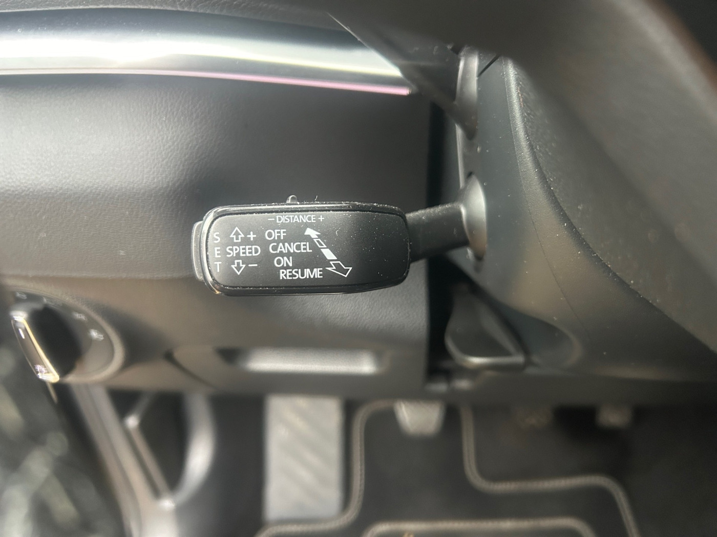 SKODA Karoq 1.5 TSI Style DAB KA LED NAVI RFK STANDHZG Bild 17