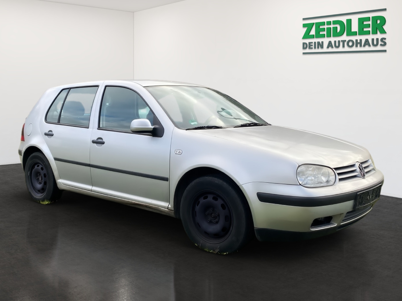 VW Golf IV 1.4 5-Türer EXPORT 4xelektr.FH ZV Bild 2