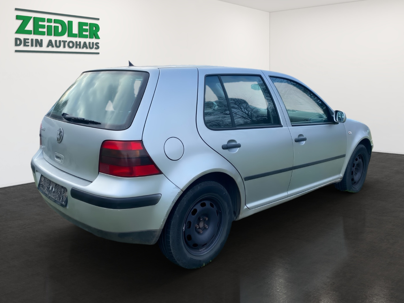 VW Golf IV 1.4 5-Türer EXPORT 4xelektr.FH ZV Bild 3